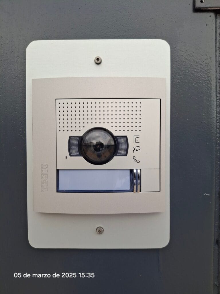 Kit videoportero conectado scaled 1